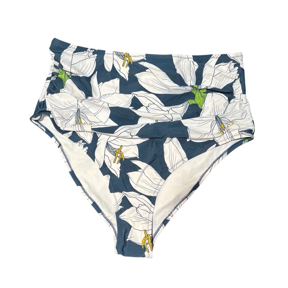 Cupshe bikini bathing suit bottom white blue floral lilies high cut size XXL